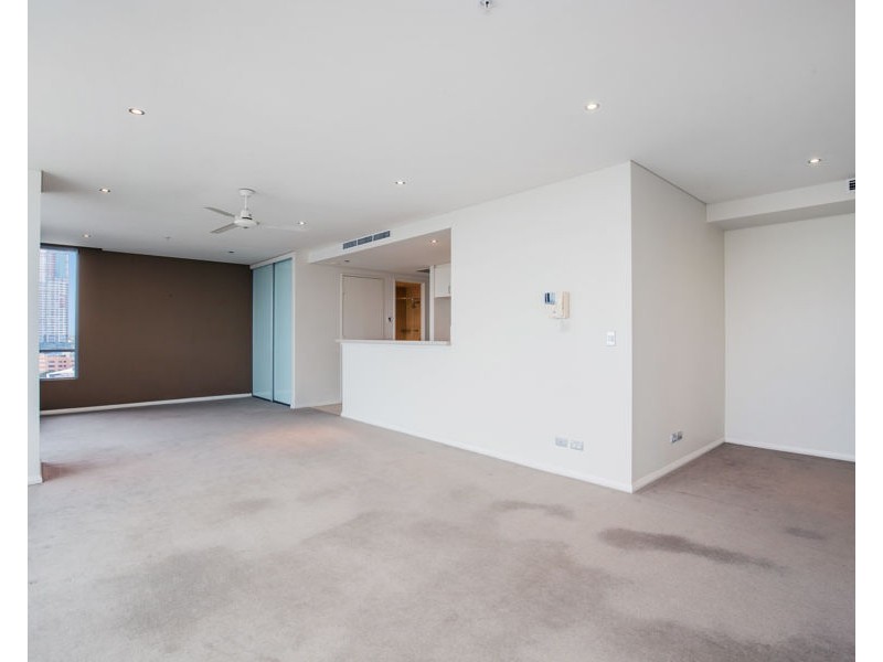 1602/1 Como Crescent, Southport QLD 4215