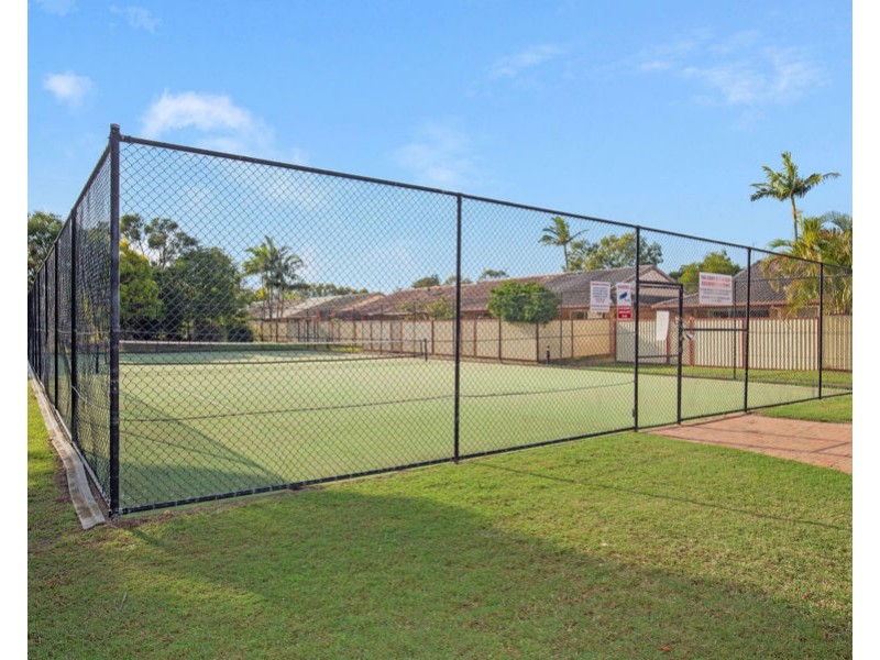 6/128 Benowa Road, Southport QLD 4215