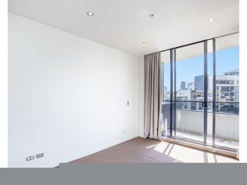 2 Aqua Street, Southport QLD 4215