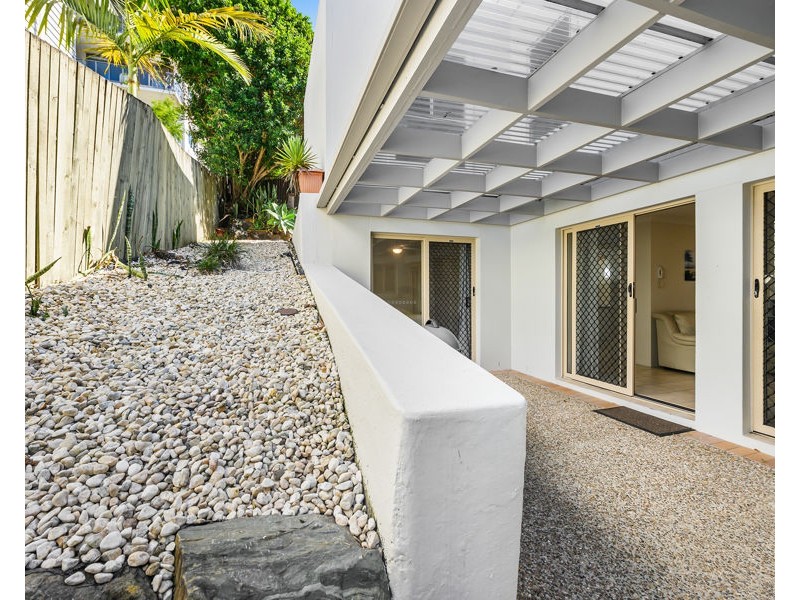 4/24-26 Brighton Parade, Southport QLD 4215