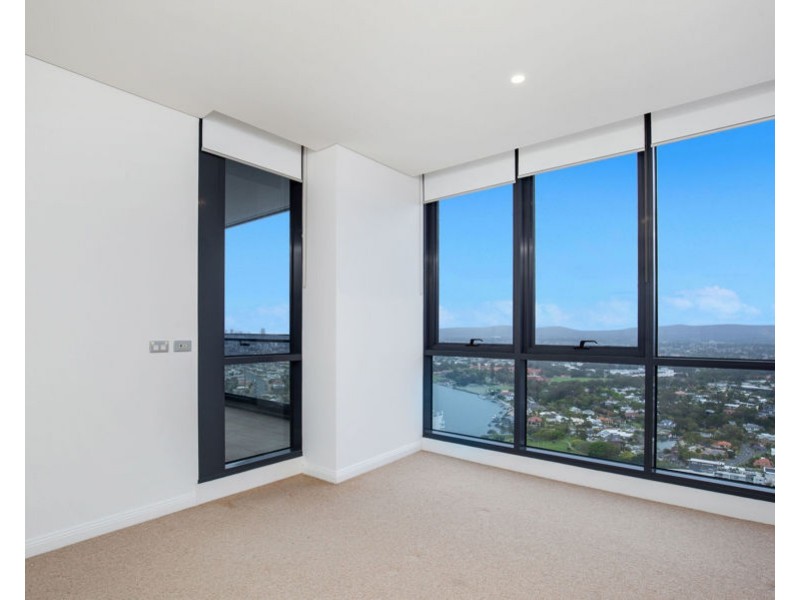 4410/2 Como Crescent, Southport QLD 4215