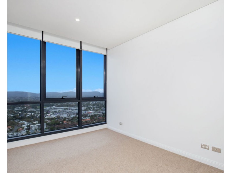 4410/2 Como Crescent, Southport QLD 4215