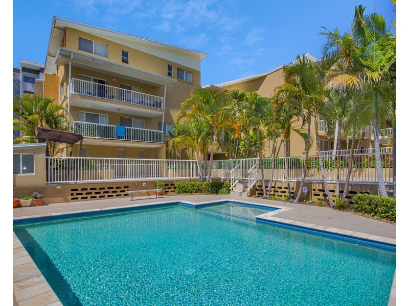 4/64-66 Queen Street, Southport QLD 4215