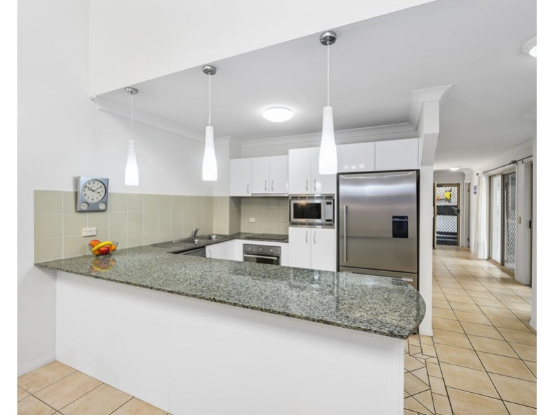 24-26 Brighton Parade, Southport QLD 4215