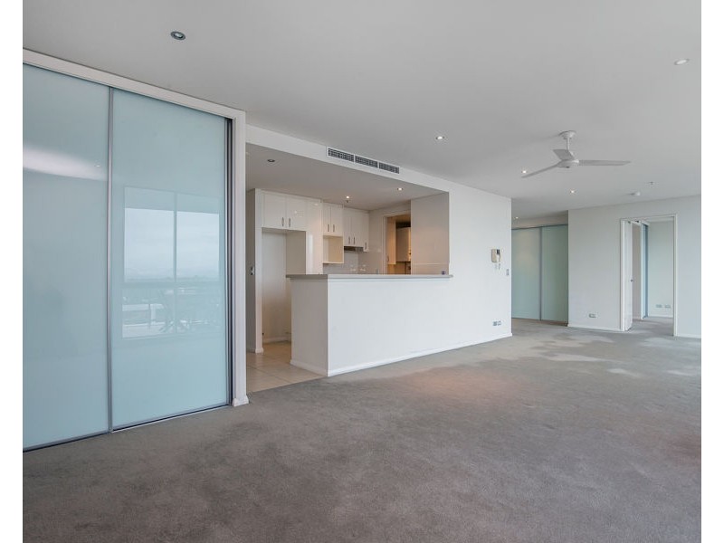1602/1 Como Crescent, Southport QLD 4215