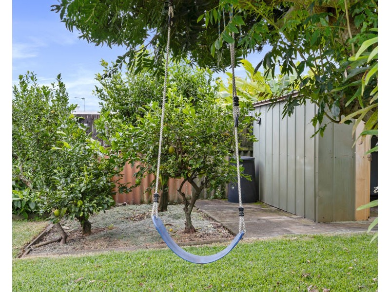 5 Collier Avenue, Biggera Waters QLD 4216