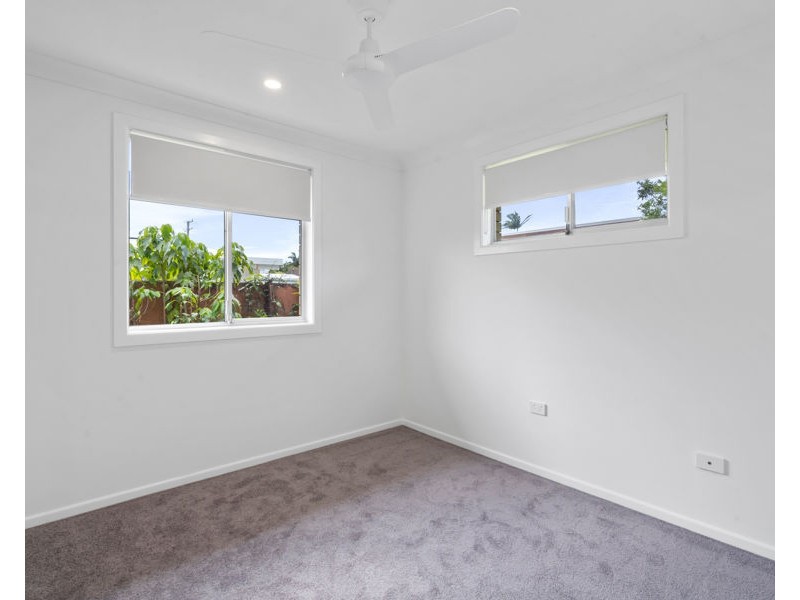 5 Collier Avenue, Biggera Waters QLD 4216