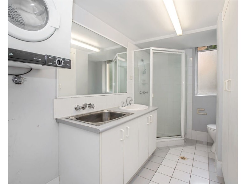 30 Marine Parade, Southport QLD 4215