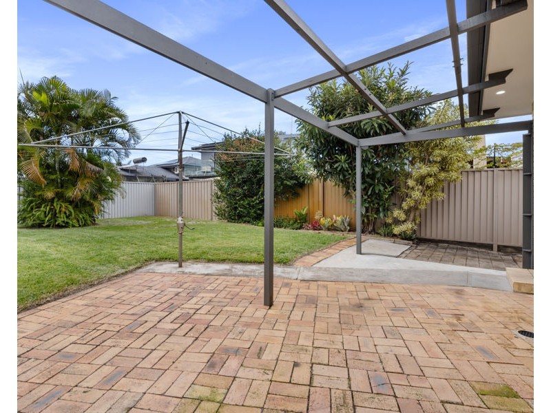 5 Collier Avenue, Biggera Waters QLD 4216