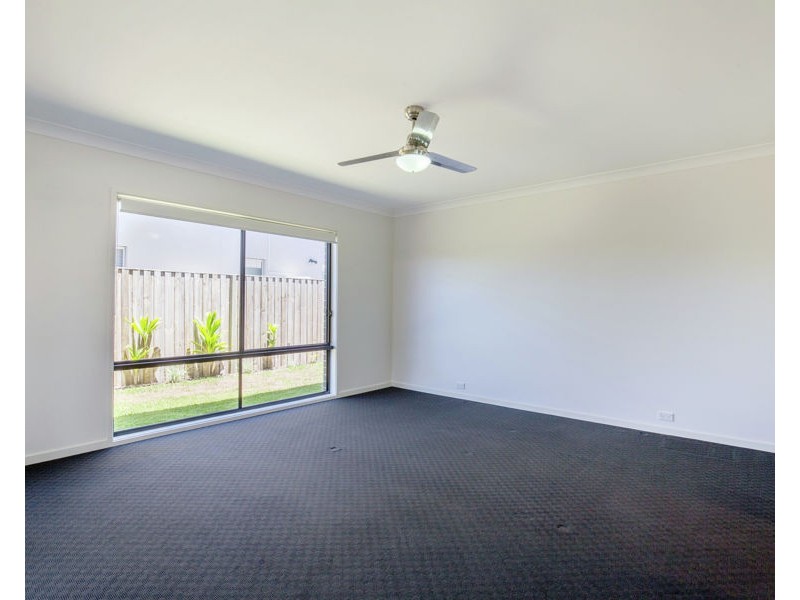 76 North View Street, Hope Island QLD 4212