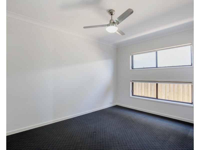 76 North View Street, Hope Island QLD 4212