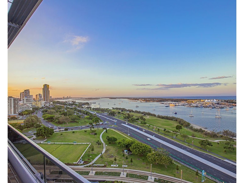 1504/2 Como Crescent, Southport QLD 4215