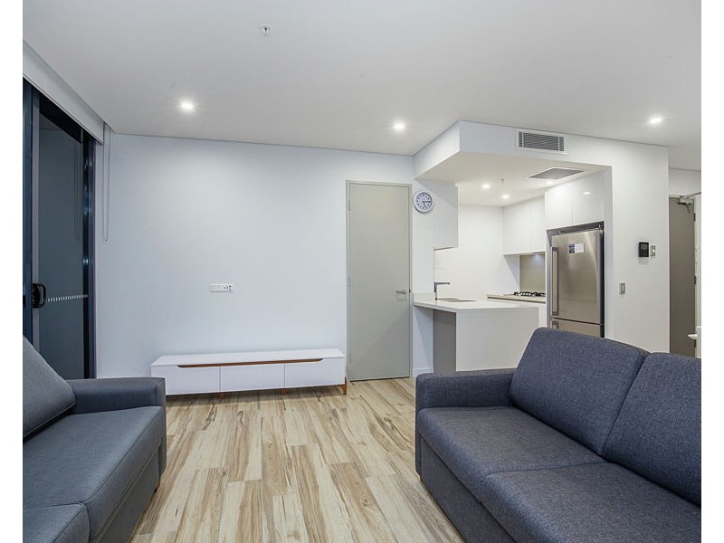 1504/2 Como Crescent, Southport QLD 4215