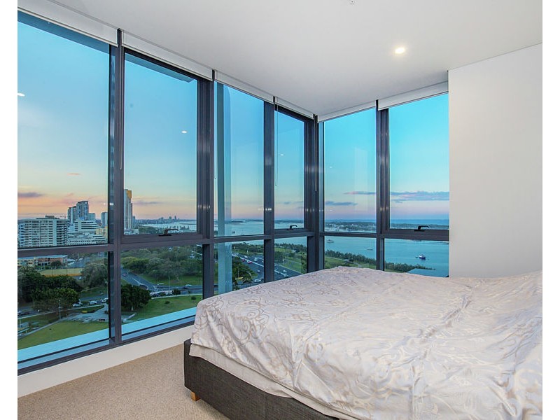 1504/2 Como Crescent, Southport QLD 4215