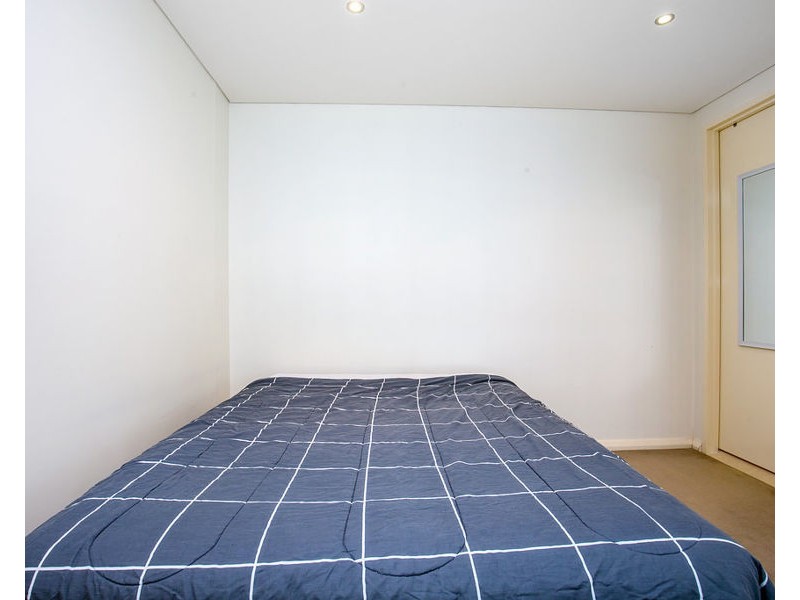 516B/1 Como Crescent, Southport QLD 4215