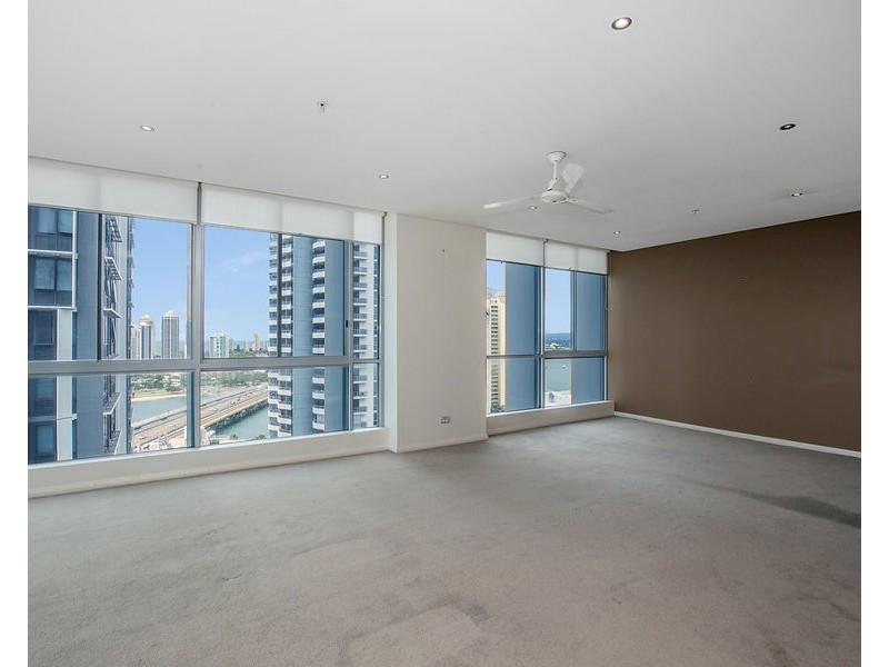 2207/1 Como Crescent, Southport QLD 4215