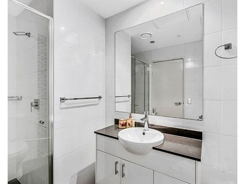 1809/2 Aqua Street, Southport QLD 4215