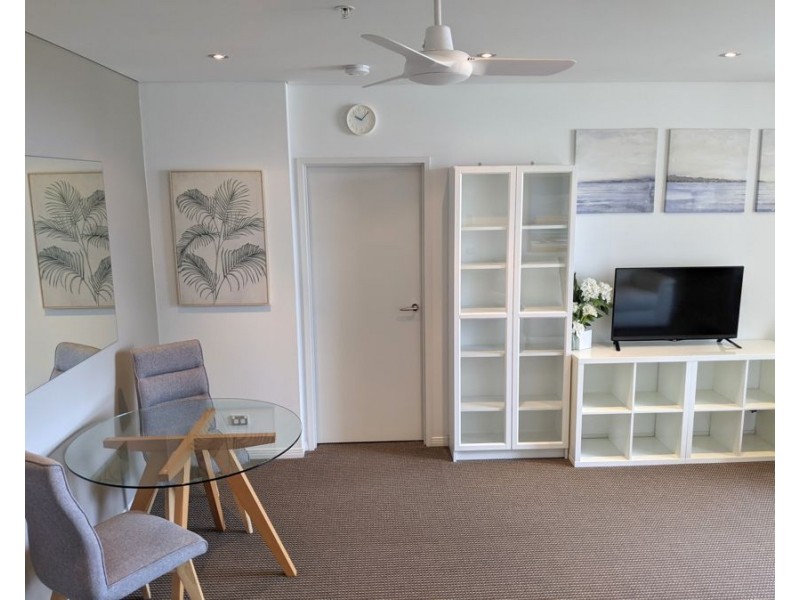 1110/2 Aqua Street, Southport QLD 4215