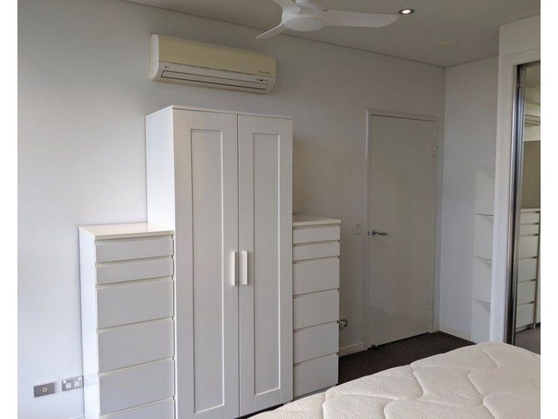 1110/2 Aqua Street, Southport QLD 4215