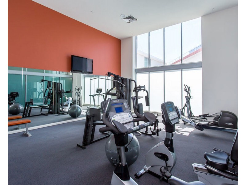 512B/1 Como Crescent, Southport QLD 4215