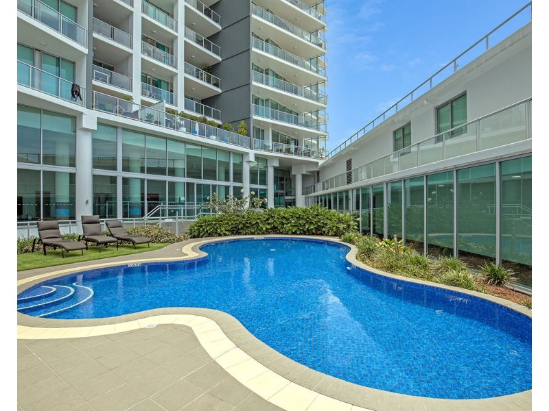 512B/1 Como Crescent, Southport QLD 4215