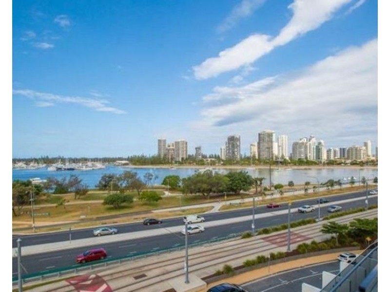1501/2 Como Crescent, Southport QLD 4215