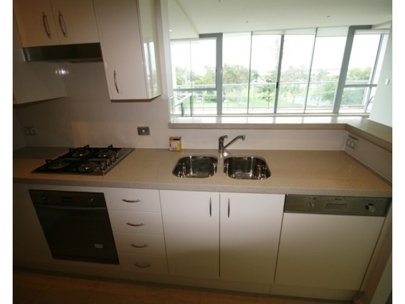 512A/1 Como Crescent, Southport QLD 4215