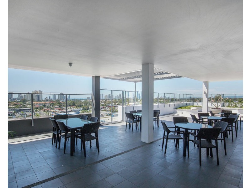 26 Spendelove Avenue, Southport QLD 4215