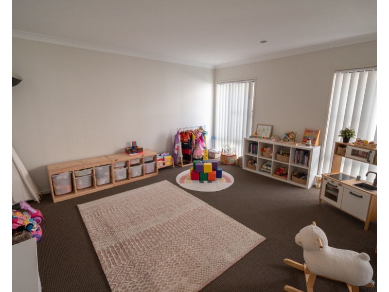 8 Learning Street, Coomera QLD 4209