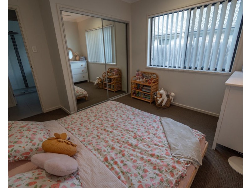 8 Learning Street, Coomera QLD 4209