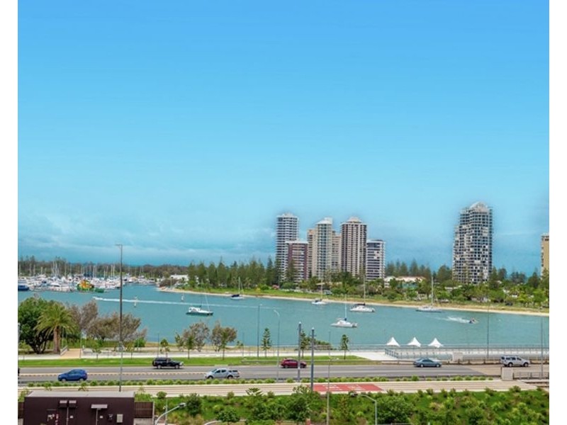 904/4 Como Crescent, Southport QLD 4215
