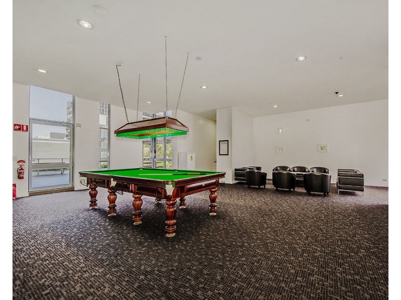 904/4 Como Crescent, Southport QLD 4215