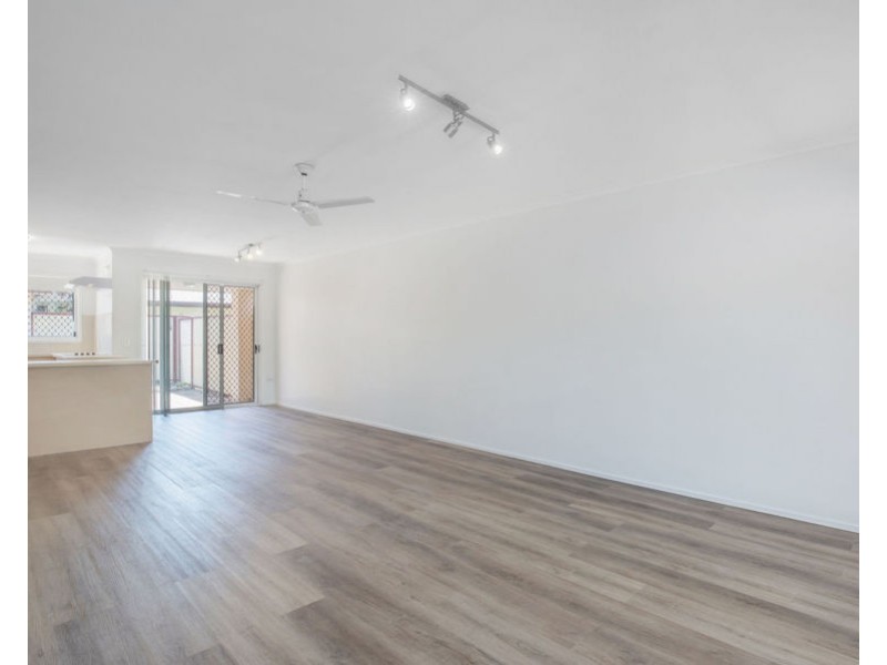 6/128 Benowa Road, Southport QLD 4215