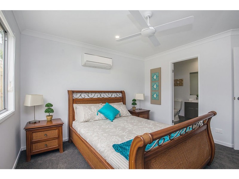6 8 Morning sun court, Maudsland QLD 4210