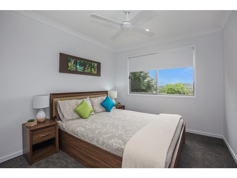 6 8 Morning sun court, Maudsland QLD 4210