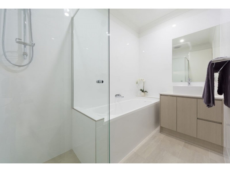 29 Blake Street, Southport QLD 4215