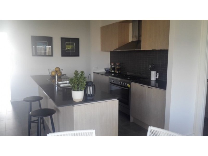 10442 Pimpama village, Pimpama QLD 4209