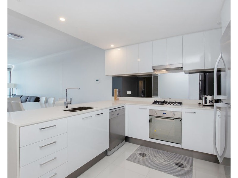 Unit 11102 Waterpoint Residences, 5 Harbourside court, Biggera Waters QLD 4216