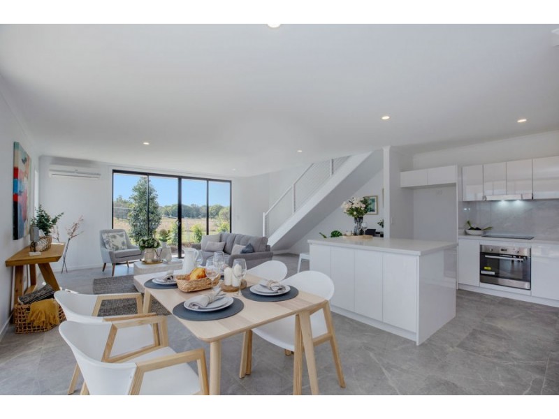 35/79 Macadie Way, Merrimac QLD 4226