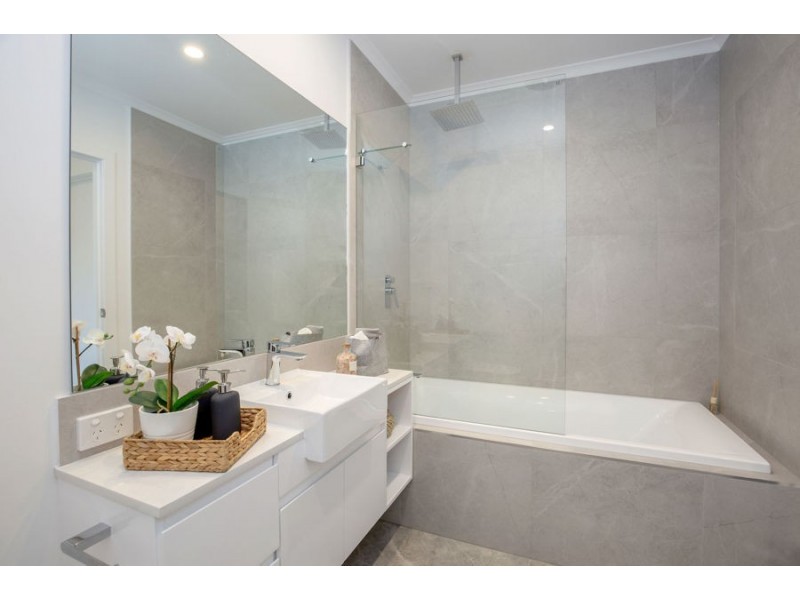 35/79 Macadie Way, Merrimac QLD 4226