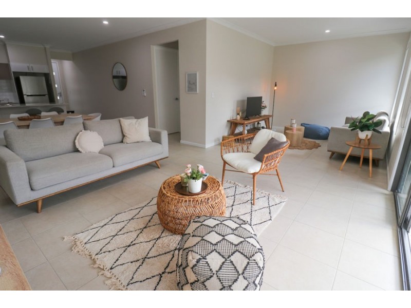 3 GALAH ST, Maudsland QLD 4210