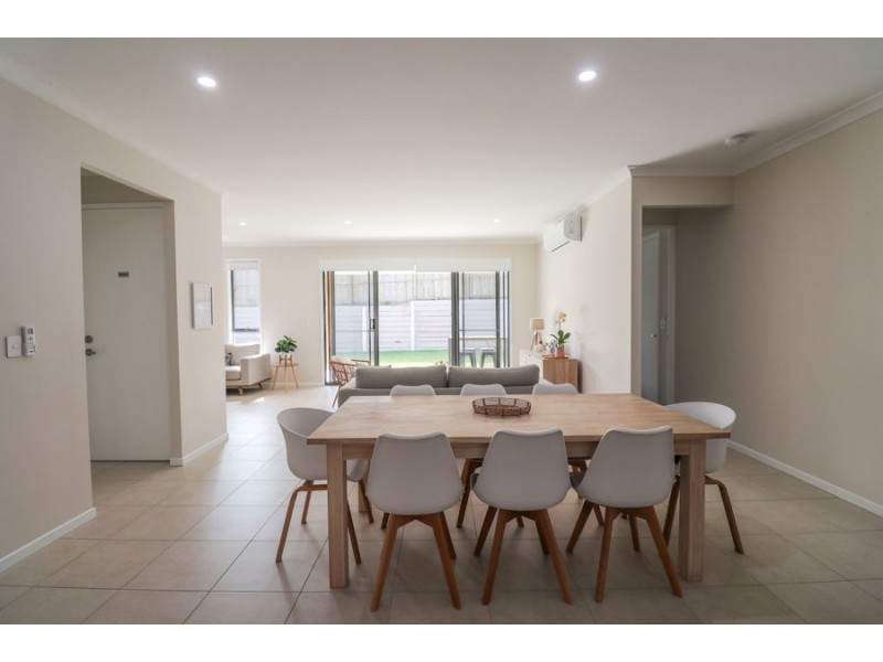 3 GALAH ST, Maudsland QLD 4210