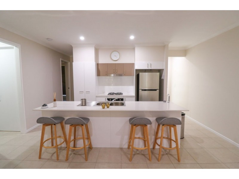 3 GALAH ST, Maudsland QLD 4210