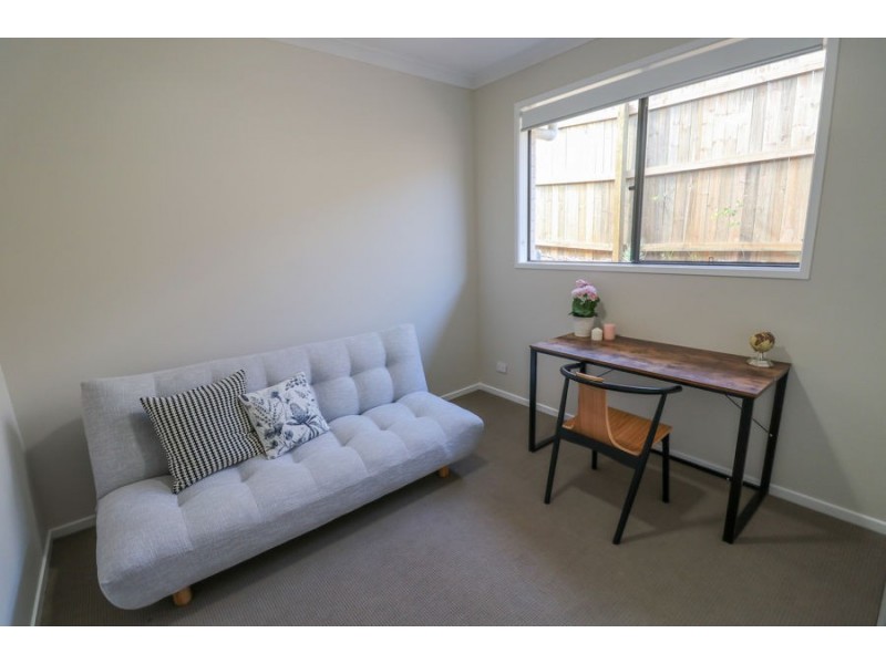 3 GALAH ST, Maudsland QLD 4210