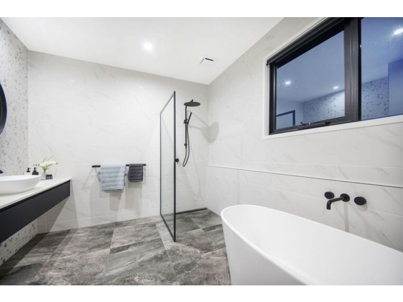 Coomera QLD 4209