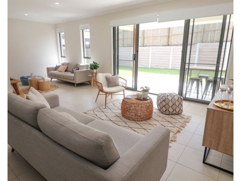 3 GALAH ST, Maudsland QLD 4210