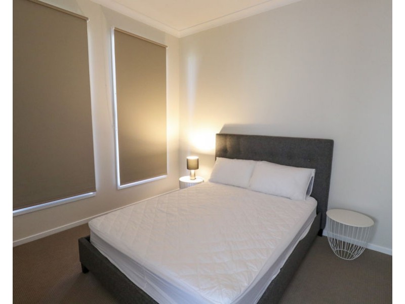 3 GALAH ST, Maudsland QLD 4210