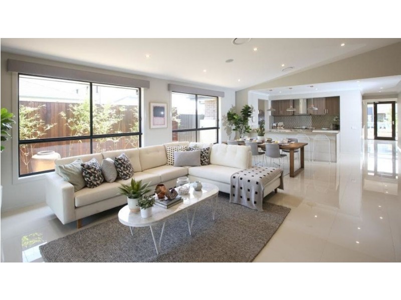 Coomera Waters QLD 4209