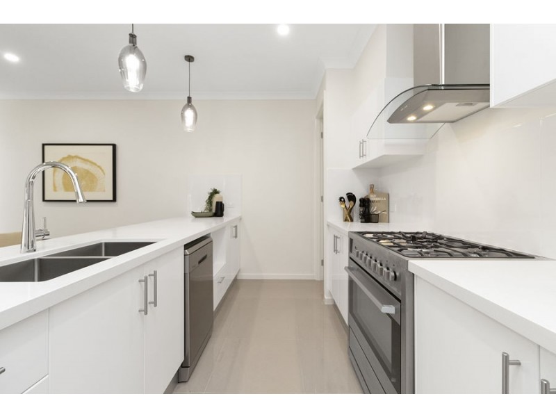 27 Pitta Street, Maudsland QLD 4210