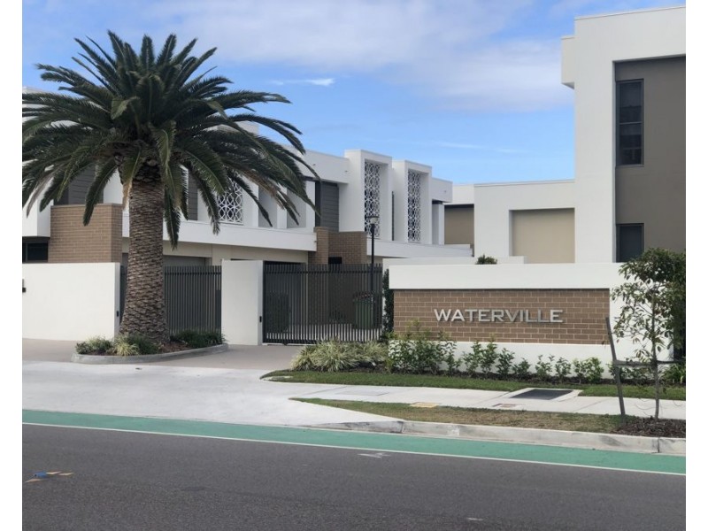 2/37 Sickle Avenue, Hope Island QLD 4212